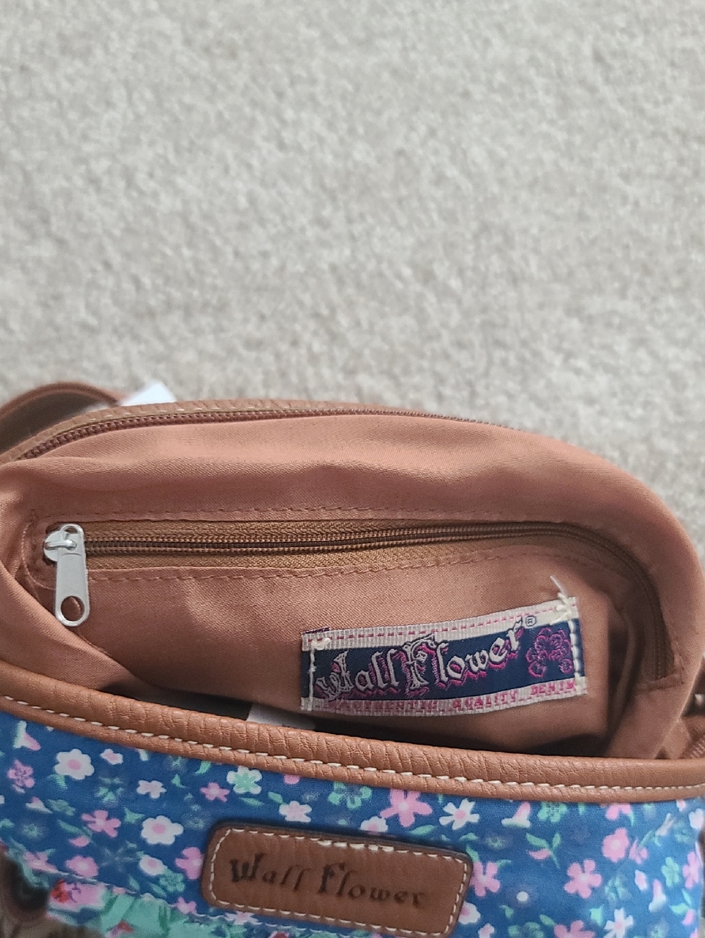 Hand bag - Picture 3 of 5